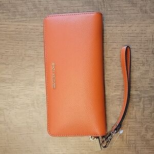 NWT Michael Kors Jet Set Wallet/Wristlet